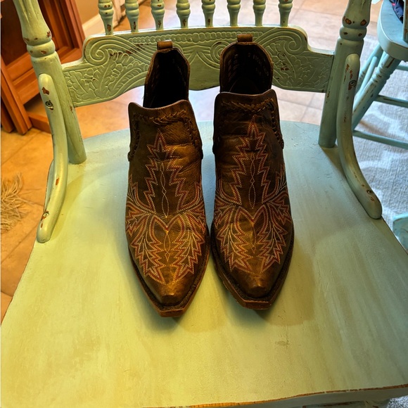 Short boots - Picture 3 of 3